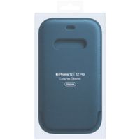 Apple Leather Sleeve MagSafe Apple iPhone 12 (Pro) - Baltic Blue