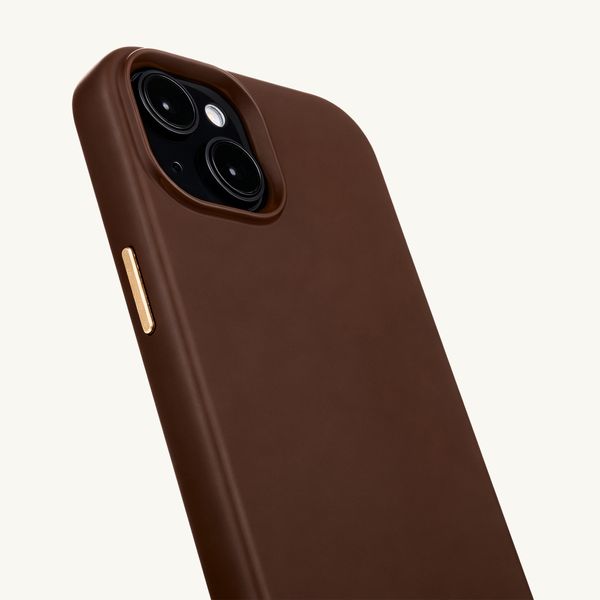 Selencia Rivièra MagSafe Backcover met afneembare haakjes Apple iPhone 15 - Choco Brown
