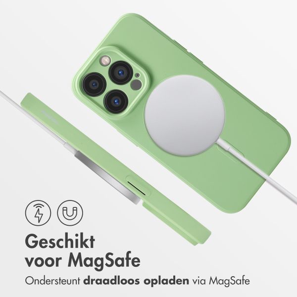 imoshion Color Backcover met MagSafe iPhone 14 Pro - Groen