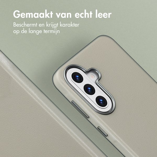 Accezz MagSafe Leather Backcover Samsung Galaxy A57 (5G) - Light Grey