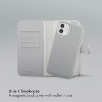 Selencia Olyn Detachable Bookcase with MagSafe Apple iPhone 12 (Pro) - Grey