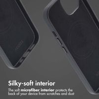 Accezz Leather Back Cover with MagSafe Apple iPhone 15 - Onyx Black