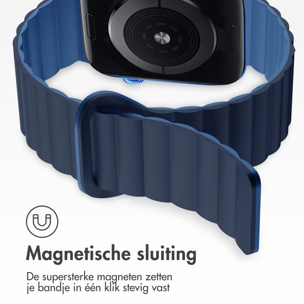 imoshion Magnetisch Siliconen bandje Apple Watch Series 1 t/m 9 / SE (38/40/41 mm) | Series 10 / 11 (42 mm) - Donkerblauw