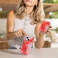 Selencia Vivid MagSafe Powerbank 5.000 mAh - Draadloze Powerbank - MagSafe en Qi2 - Desert Gold / Rosy Marble