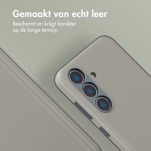 Accezz MagSafe Leather Backcover Samsung Galaxy S25 - Light Grey