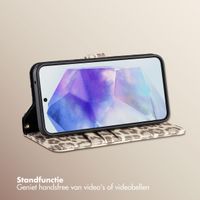Selencia Sabi Bookcase met Panterprint Samsung Galaxy A55 - Soft Ivory