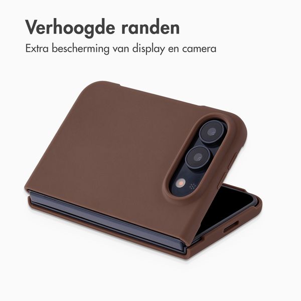 Accezz Liquid Silicone Backcover met MagSafe Apple iPhone Duo - New Tea Brown