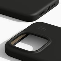 iDeal of Sweden Silicone Case met MagSafe Apple iPhone 15 Pro Max - Black