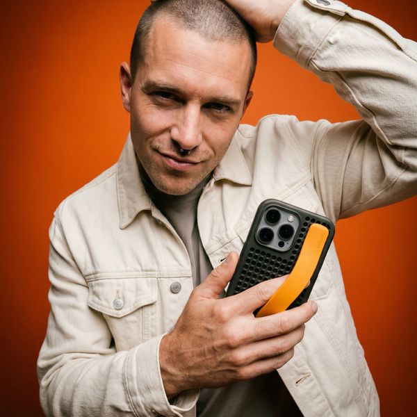 Callbuddy Hoesje met Strap Apple iPhone 16 Pro Max - Camo Orange