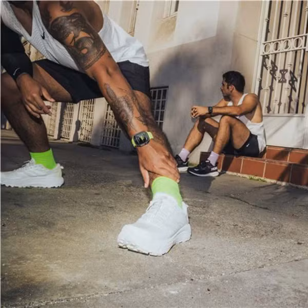 Nomad Tempo siliconen band Apple Watch Series 1 - 9 / SE (38/40/41 mm) | Series 10 / 11 (42 mm) - Lime