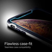 Spigen GLAStR EZ Fit Screenprotector + Applicator iPhone 11