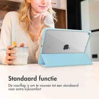 imoshion Trifold Hardcase Bookcase Apple iPad Pro 12.9 (2018/2020/2021/2022) - Lichtblauw