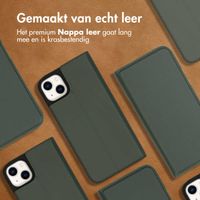 Accezz Premium Leather Slim Bookcase iPhone 14 Plus - Groen