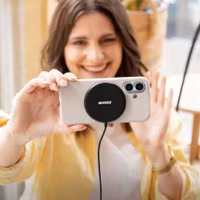 Accezz Liquid Silicone Backcover met MagSafe Samsung Galaxy S25 Ultra - Stone