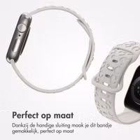 imoshion Siliconen bandje Panterprint Apple Watch Series 1 - 9 / SE (38/40/41 mm) | Series 10 / 11 (42 mm) - Sterrenlicht