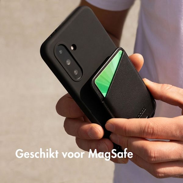 Accezz Liquid Silicone Backcover met MagSafe Samsung Galaxy A36 / A56 - Zwart