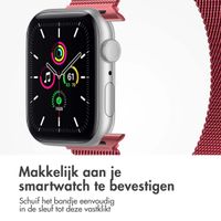 imoshion Milanees magnetisch bandje Apple Watch Series 1 - 9 / SE (38/40/41 mm) | Series 10 / 11 (42 mm) - Maat S - Rood