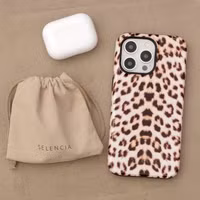 Pr3749_wild_leo_detail_x_bai_2