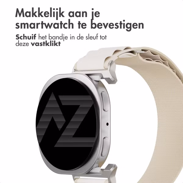 Accezz Nylon Alpine bandje Samsung Galaxy Watch 9 (40/44mm) / Watch 8 (40/44mm) / Classic (46mm) - Sterrenlicht
