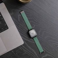 imoshion Magnetisch lederen bandje Apple Watch Series 1 t/m 9 / SE (38/40/41 mm) | Series 10 / 11 (42 mm) - Groen