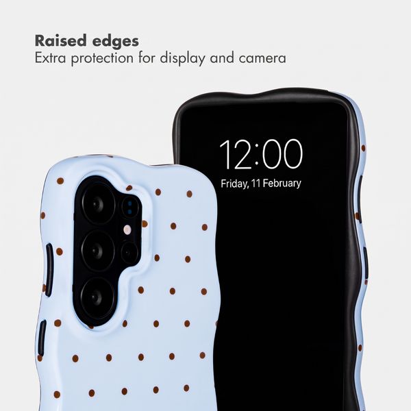 Selencia Vivid Wavy Back Cover with MagSafe Samsung Galaxy S26 Ultra - Happy Dots Digital Sky