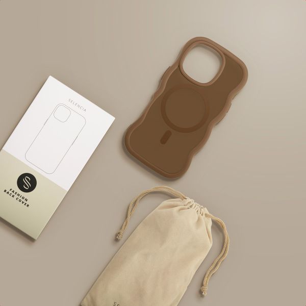 Selencia Wavy Backcover met MagSafe Apple iPhone 16 Pro - Mocha Brown