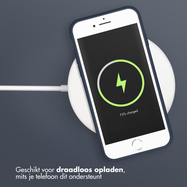 Accezz Liquid Silicone Backcover Apple iPhone SE (2022 / 2020) / 8 / 7 - Donkerblauw