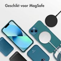imoshion Color Backcover met afneembaar koord met MagSafe Apple iPhone 13 - Donkergroen