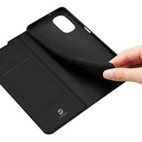 Dux Ducis Slim Softcase Bookcase Motorola Moto G51 - Zwart