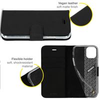 Accezz Wallet Softcase Bookcase iPhone 13 - Zwart