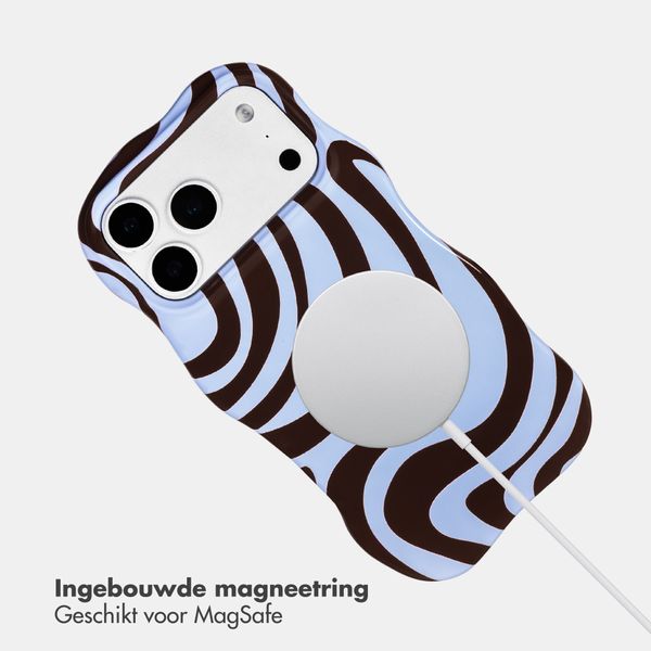 Selencia Vivid Wavy Backcover met MagSafe Apple iPhone 17 Pro - Dream Swirl Chocolate
