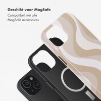 Selencia Vivid Tough Backcover met MagSafe Apple iPhone 15 - Desert Waves Beige