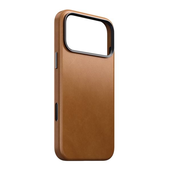 Nomad Traditional Leather Backcover met MagSafe Apple iPhone 17 Pro Max - English Tan