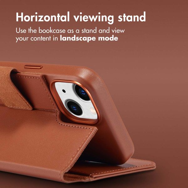 Accezz 2-in-1 Leather Bookcase with MagSafe Apple iPhone 14 - Sienna Brown