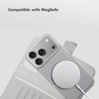 Accezz Edge detachable Bookcase with MagSafe Apple iPhone 18 Pro / 17 Pro - Grey