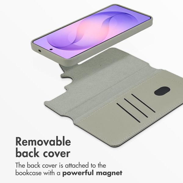 Accezz 2-in-1 Leather Bookcase with MagSafe Samsung Galaxy S26 Ultra - Light Grey