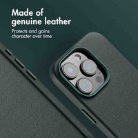 Accezz Leather Back Cover with MagSafe Apple iPhone 16 Pro - Cedar Green