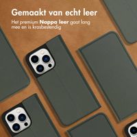Accezz Premium Leather Slim Bookcase Apple iPhone 14 Pro - Groen
