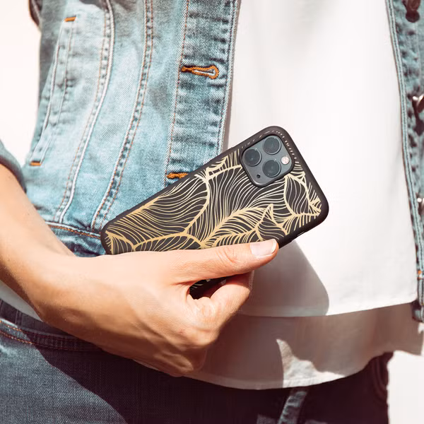 imoshion Design hoesje Apple iPhone 13 Pro Max - Bladeren / Zwart