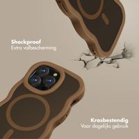 Selencia Wavy Backcover met MagSafe Apple iPhone 13 Pro - Mocha Brown