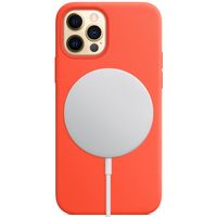 Apple Silicone Backcover MagSafe iPhone 12 (Pro) - Electric Orange