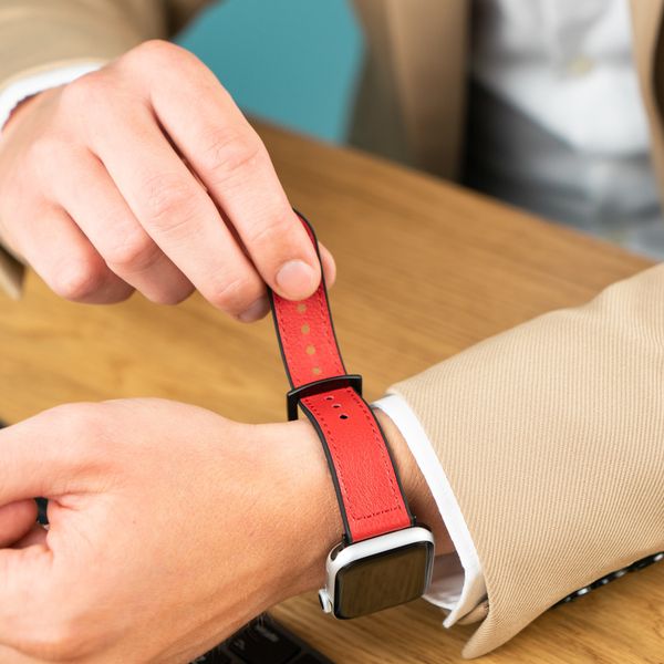 imoshion Echt lederen bandje Apple Watch Series 1 t/m 9 / SE (38/40/41 mm) | Series 10 / 11 (42 mm) - Rood