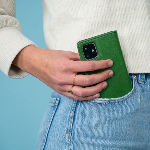 imoshion Luxe Bookcase Apple iPhone 12 (Pro) - Groen
