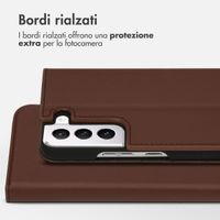 Accezz Premium Leather Slim Bookcase Samsung Galaxy S22 Plus - Bruin