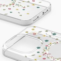 iDeal of Sweden Mirror Case met MagSafe Apple iPhone 15 Pro - Petite Floral