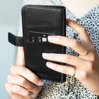 Selencia Echt Leren Bookcase Huawei P20 - Zwart