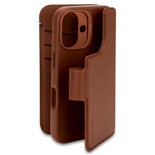Decoded 2 in 1 Leather Detachable Wallet MagSafe Apple iPhone 16 - Tan
