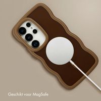 Selencia Wavy Backcover met MagSafe Samsung Galaxy S25 Ultra - Mocha Brown