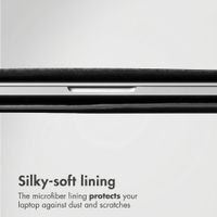 Accezz Leather laptop sleeve 13 inch - Black