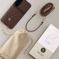 Selencia Sera Telefoonhoes met Koord en Envelop Pashouder Samsung Galaxy A18 / A17 / A26 - Chocolate Brown